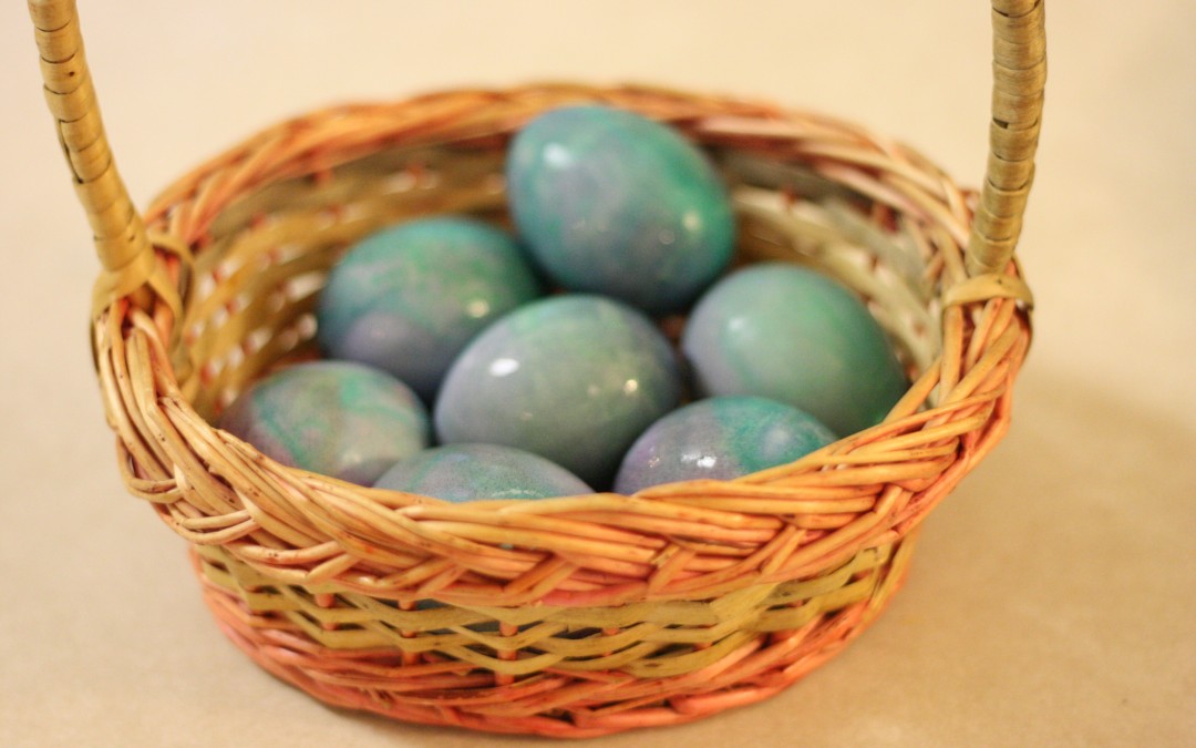 April 20th – Silk-Dyed Easter Eggs {Everyday Beauty}