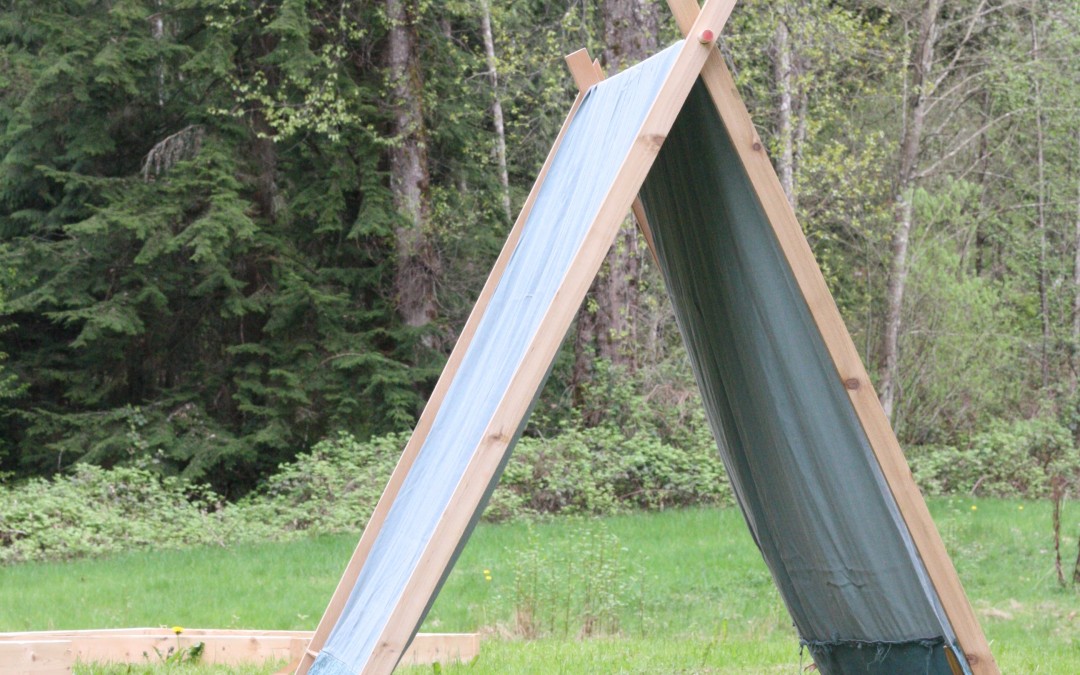 April 21st – Outdoor Reading Tent {Everyday Beauty}